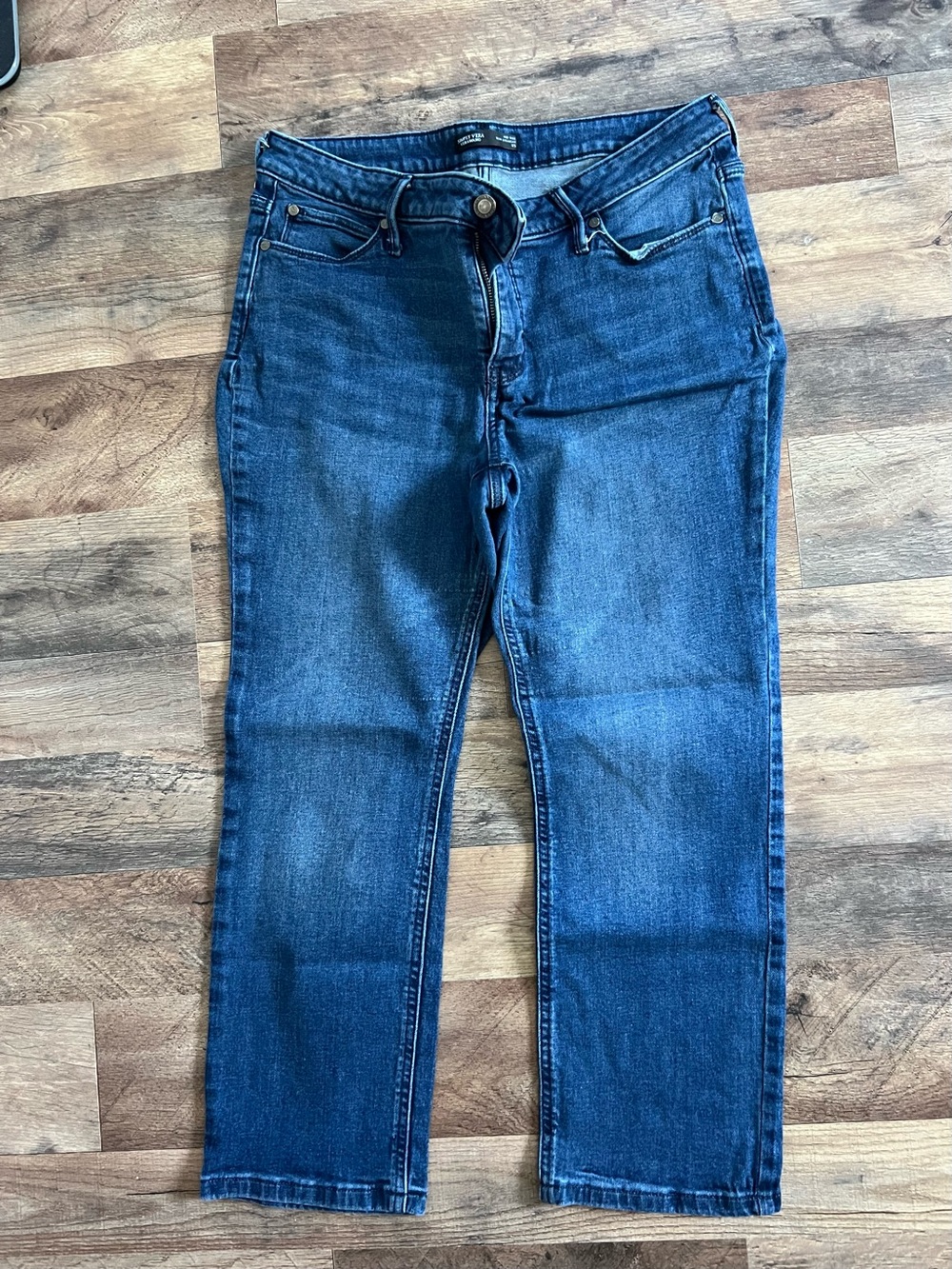 Simply Vera Vera Wang Women's Indigo Straight-Leg Jeans